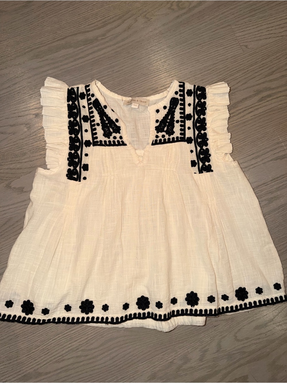 Jennifer & Grace White Black Embroidered Flutter Sleeve Boho Blouse XS